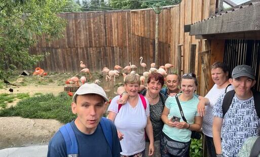 Zdjęcie do Wizyta mieszkańc&oacute;w DPS w Szarocinie w Zoo w Łącznej