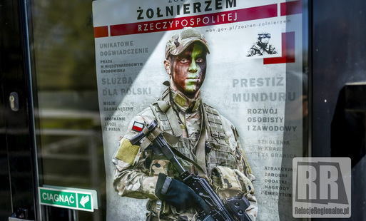 Zdjęcie do Stały punkt rekrutacyjno-informacyjny WCR w Wałbrzychu