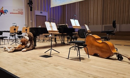 Zdjęcie do Zwierzęta wyrażone przez muzykę &ndash; wizyta dzieci z Dziecięcej Świetlicy Środowiskowej w Filharmonii Sudeckiej