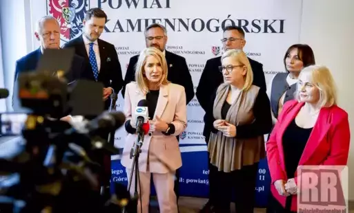 Zdjęcie do Posiedzenie parlamentarnej Komisji Nadzwyczajnej 