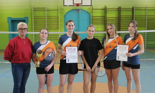 Zdjęcie do Finał powiatowy w badmintonie dziewcząt i chłopc&oacute;w w ramach licealiady